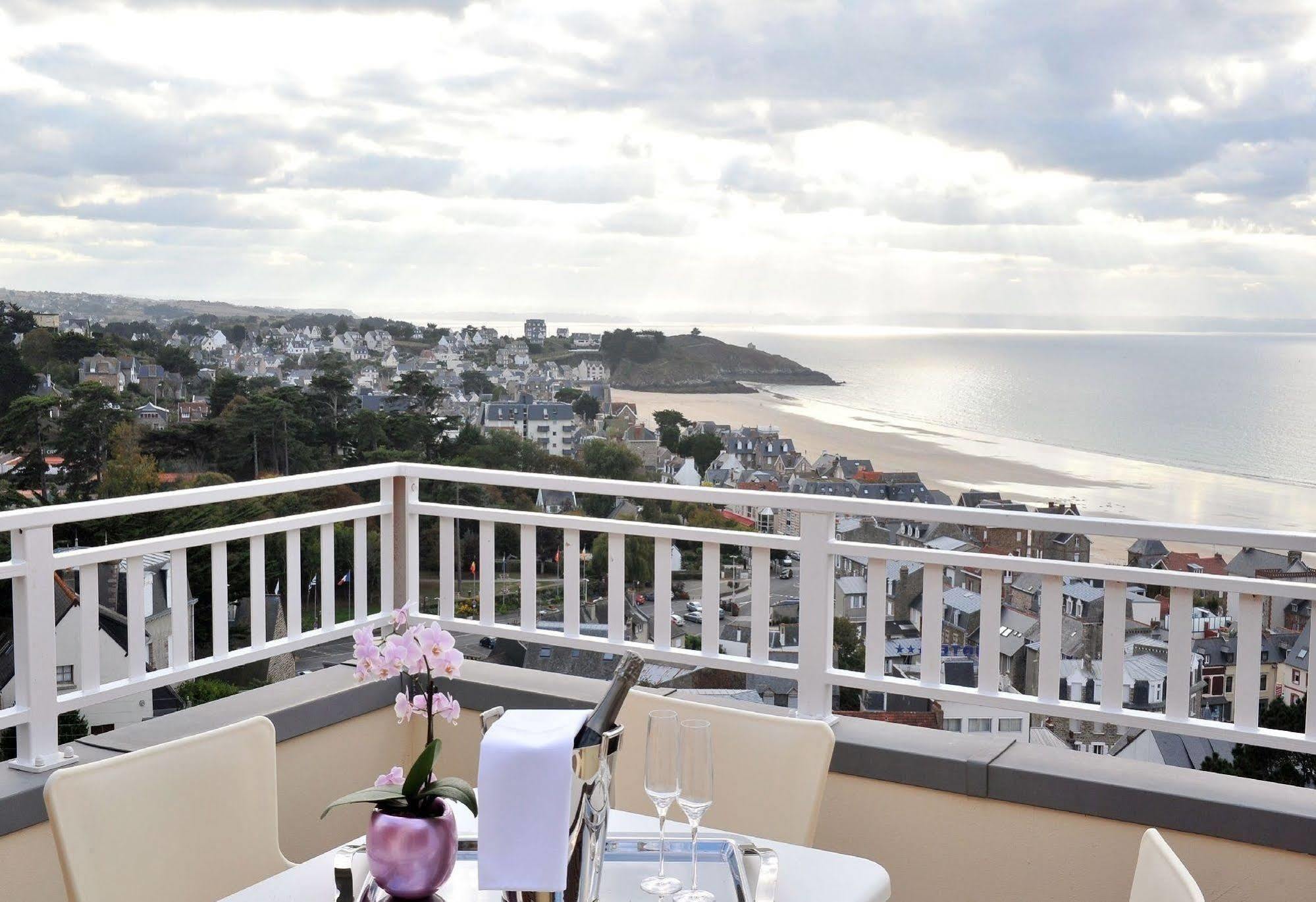 Les Du Aparthotel